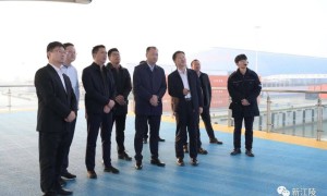 江陵县委书记带队赴上海招商考察造船和航运
