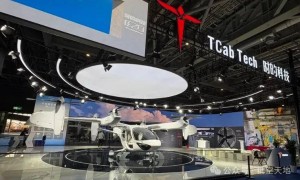 李强总理将出席明天进博会开幕式及相关活动。低空飞行器和机器人也再成今年新亮点