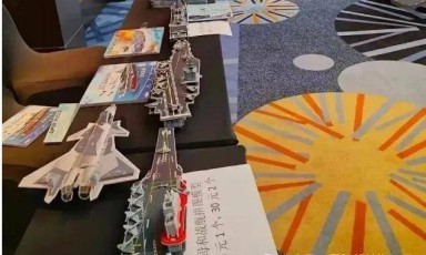 如何动动你发财小手，免费得到军舰飞机模型或者地图？