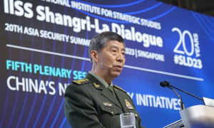 英国人在新加坡举办的会上，中国防长发言和互动打动了现场中外听众