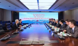 日本JGC公司全球副总裁Tsutomu Akabane访问中远海运特运