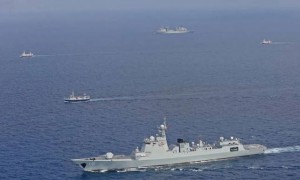 6艘中国军舰编队同时现身中东，中方要求有关方面尊重事实，停止无端炒作