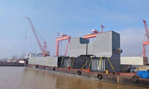 南通中集太平洋海工为法国Eolink建造的海上漂浮式风电项目首批产品发运