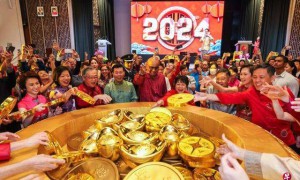 新加坡领导在2024年春节团拜会上谈中国实力和带来机会